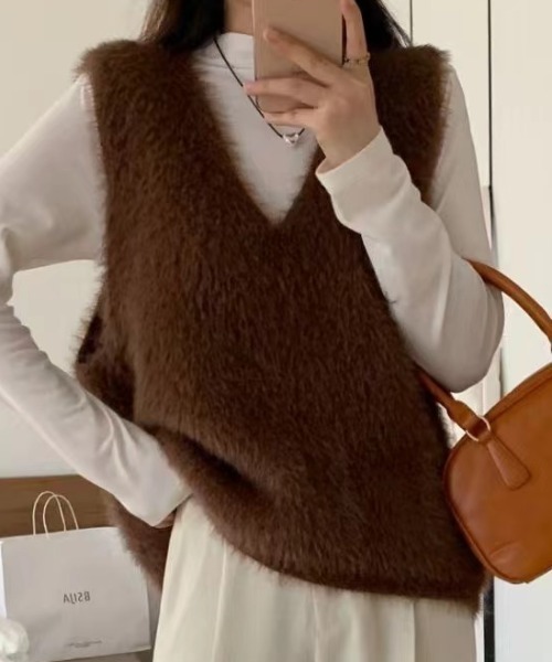 セール】【25年秋冬新作】Vネックシャギーファーベスト（ベスト