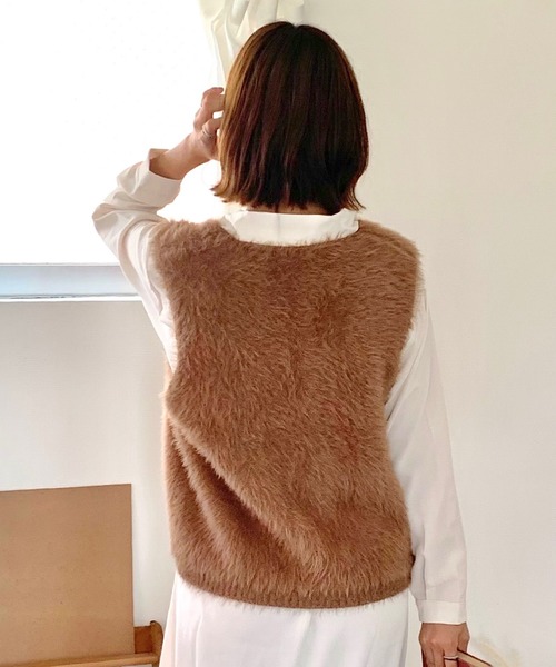 セール】【25年秋冬新作】Vネックシャギーファーベスト（ベスト