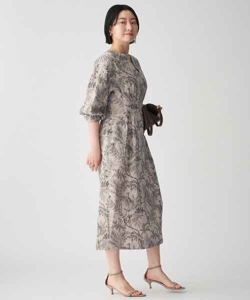 VERMEIL par iena（ヴェルメイユパーイエナ）の「リネンプリントウエストシェイプワンピース（ワンピース・レディース・アイボリー/カーキ・36/38/40）」の5枚目の写真