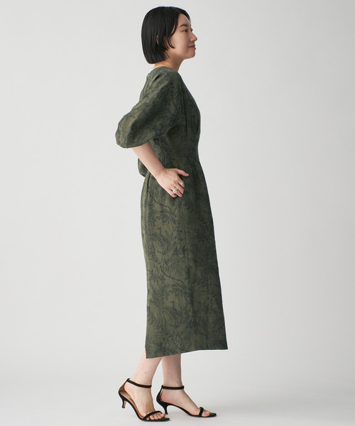 VERMEIL par iena（ヴェルメイユパーイエナ）の「リネンプリントウエストシェイプワンピース（ワンピース・レディース・アイボリー/カーキ・36/38/40）」の9枚目の写真