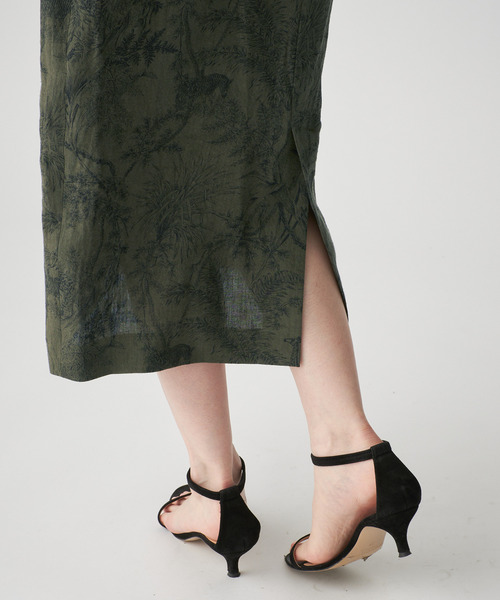 VERMEIL par iena（ヴェルメイユパーイエナ）の「リネンプリントウエストシェイプワンピース（ワンピース・レディース・アイボリー/カーキ・36/38/40）」の12枚目の写真