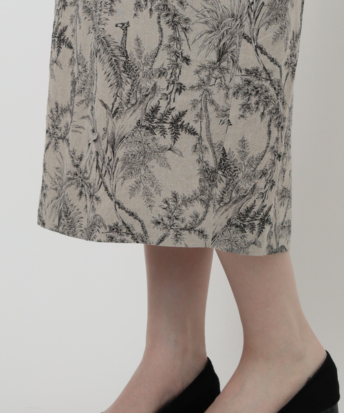 VERMEIL par iena（ヴェルメイユパーイエナ）の「リネンプリントウエストシェイプワンピース（ワンピース・レディース・アイボリー/カーキ・36/38/40）」の21枚目の写真