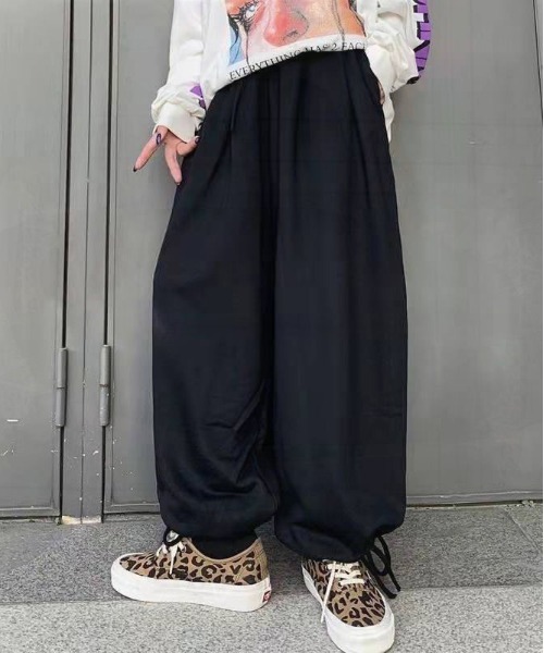 SHEPP(シープ)の「ドローコード ルーズシルエットスウェットパンツ(スウェットパンツ・メンズ・グレー/ブラック・L/M)」の14枚目の写真
