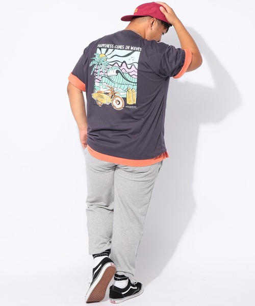 B&T CLUB(ビーティークラブ)の「Tシャツ メンズ 大きいサイズ サマーバケーション プリント 半袖Tシャツ B&T CLUB (ビーアンドティークラブ)(Tシャツ/カットソー・メンズ・ダークグレー/ブルー・X1(3L~4L)/X2(4L~5L)/X3(6L~7L))」の3枚目の写真