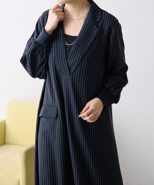 ear PAPILLONNER（イアパピヨネ）の「Vネックワンピース【SUM1 STYLE(スミスタイル)】（ワンピース・レディース・ブラック/モカ/ライトグレー/ネイビー・FREE）」の4枚目の写真