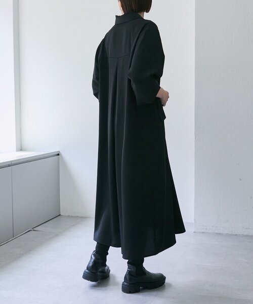 ear PAPILLONNER（イアパピヨネ）の「Vネックワンピース【SUM1 STYLE(スミスタイル)】（ワンピース・レディース・ブラック/モカ/ライトグレー/ネイビー・FREE）」の17枚目の写真