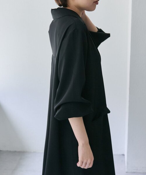 ear PAPILLONNER（イアパピヨネ）の「Vネックワンピース【SUM1 STYLE(スミスタイル)】（ワンピース・レディース・ブラック/モカ/ライトグレー/ネイビー・FREE）」の19枚目の写真