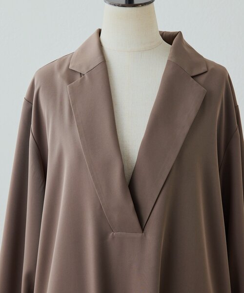 ear PAPILLONNER（イアパピヨネ）の「Vネックワンピース【SUM1 STYLE(スミスタイル)】（ワンピース・レディース・ブラック/モカ/ライトグレー/ネイビー・FREE）」の13枚目の写真