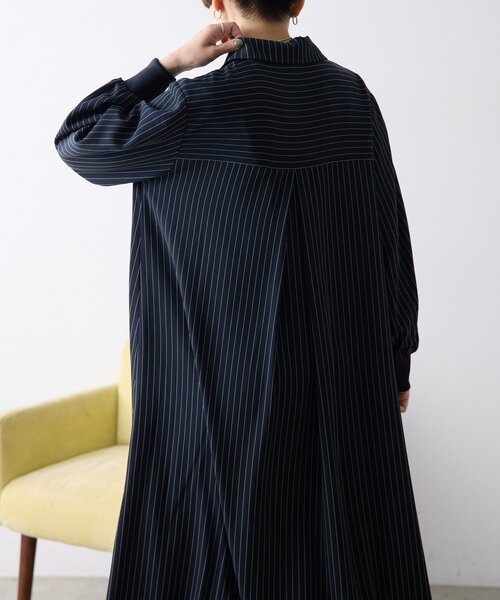 ear PAPILLONNER（イアパピヨネ）の「Vネックワンピース【SUM1 STYLE(スミスタイル)】（ワンピース・レディース・ブラック/モカ/ライトグレー/ネイビー・FREE）」の21枚目の写真