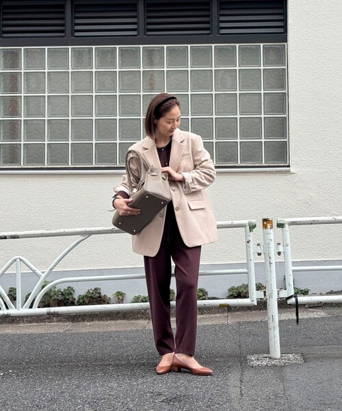 NOLLEY’S（ノーリーズ）の「ひねりベルトレザートートバッグ（トートバッグ・レディース・ブラック/ベージュ・FREE）」の4枚目の写真