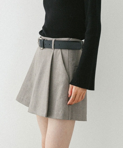 Heather（ヘザー）の「アソートプリーツショートパンツ　596500（その他パンツ・レディース・ベージュ/ブラック/ブラウン/チャコールグレー・S/M）」の15枚目の写真