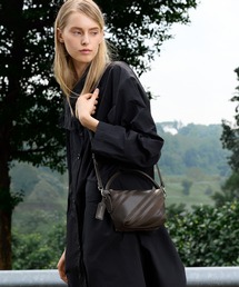 CHARLES & KEITH | Zeya ゼヤ スエードストップハンドルバッグ(ハンドバッグ)