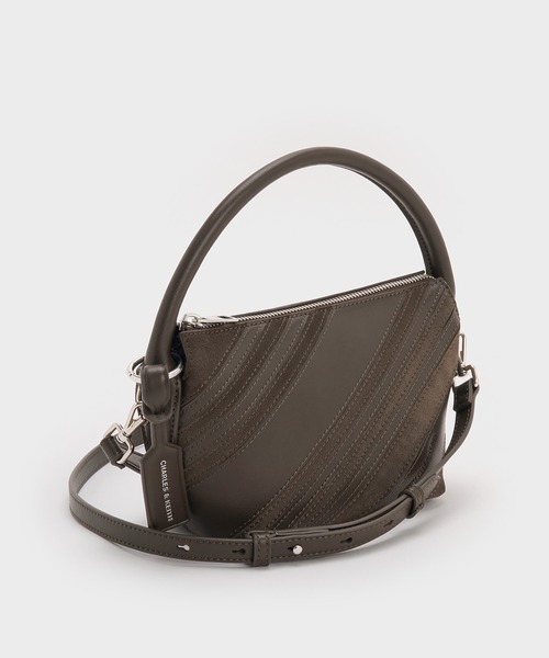 CHARLES & KEITH（チャールズ & キース）の「Zeya ゼヤ スエードストップハンドルバッグ（ハンドバッグ・レディース・ブラウン系その他4・S）」の4枚目の写真