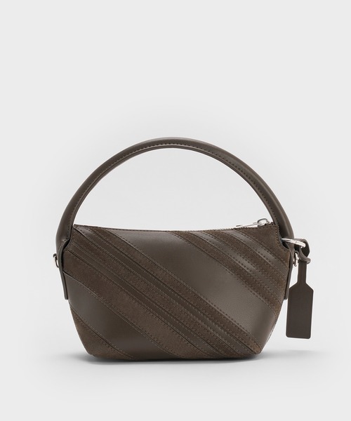 CHARLES & KEITH（チャールズ & キース）の「Zeya ゼヤ スエードストップハンドルバッグ（ハンドバッグ・レディース・ブラウン系その他4・S）」の5枚目の写真