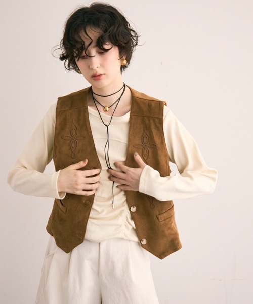 Trish（トリッシュ）の「テレコシャーリングプルオーバー（Tシャツ/カットソー・レディース・アイボリー/ブラウン・MEDIUM）」の14枚目の写真