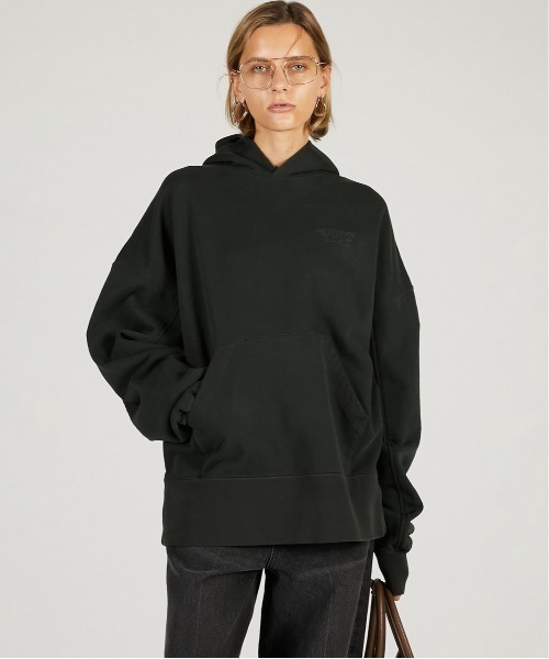 PRANK PROJECT(プランクプロジェクト)の「オーバーフォルムフーディ / Over Form Hoodie(パーカー・レディース・グレイッシュベージュ/チャコールグレー/ライトグレー・FREE)」の2枚目の写真