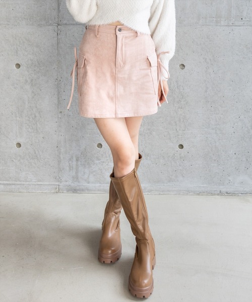 clear（クリア）の「フェイクスエードリボン付きカーゴミニスカート［ガーリー カジュアル 着回し力抜群］（スカート・レディース・ベージュ/ブラウン/ピンク・S/M）」の4枚目の写真