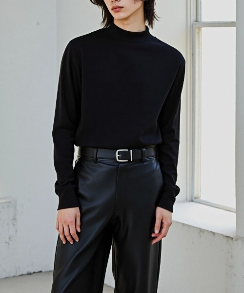 BENUSTA(ベヌスタ)の「A'GEM/9 × .kom 『BENUSTA /ベヌスタ』Mock Neck Basic Long Sleeve Tee /モックネックベーシックロングスリーブカットソー(Tシャツ/カットソー・メンズ・チャコールグレー/ブラック/ホワイト・M)」の8枚目の写真
