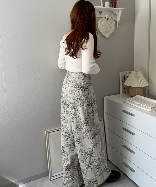 merrylatte（メリーラテ）の「フラワージャガードワイドデニム【NOUA】（デニムパンツ・レディース・ホワイト/ブラック・S/M）」の9枚目の写真