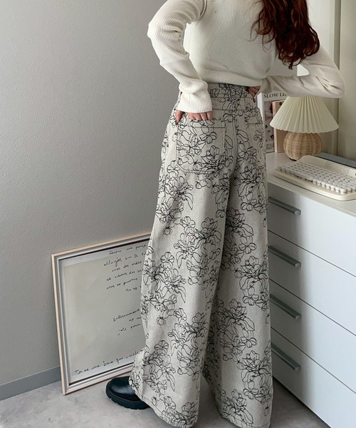 merrylatte（メリーラテ）の「フラワージャガードワイドデニム【NOUA】（デニムパンツ・レディース・ホワイト/ブラック・S/M）」の11枚目の写真