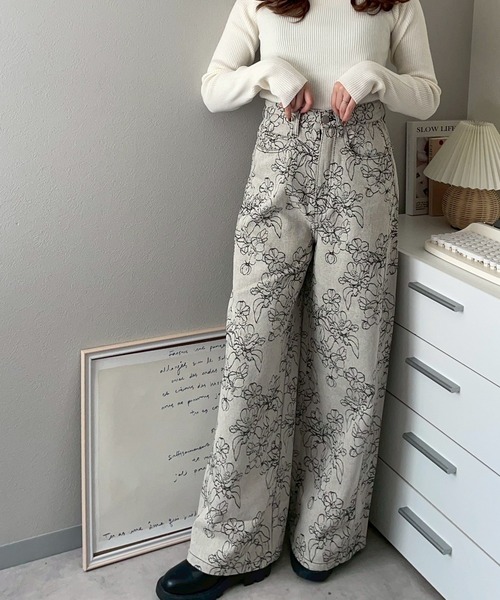 merrylatte（メリーラテ）の「フラワージャガードワイドデニム【NOUA】（デニムパンツ・レディース・ホワイト/ブラック・S/M）」の14枚目の写真