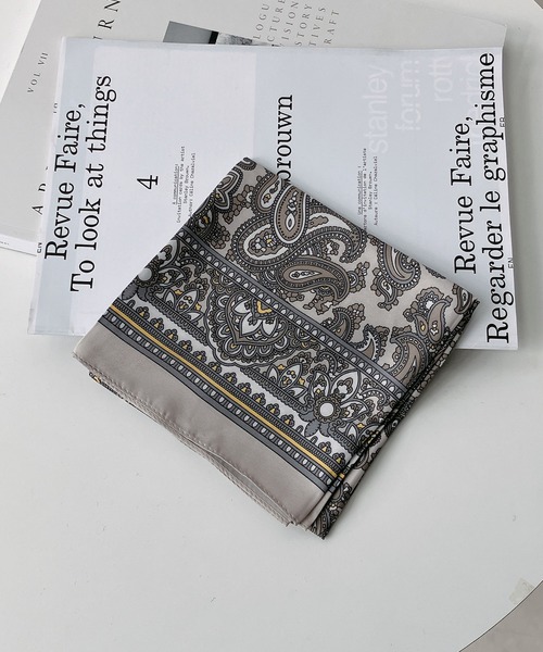 AS KNOW AS plus(アズノゥアズプラス)の「ヴィンテージ風スカーフ 70×70(バンダナ/スカーフ・レディース・E/D/C/B/A・FREE)」の8枚目の写真