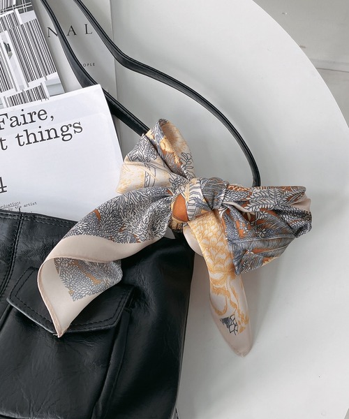 AS KNOW AS plus(アズノゥアズプラス)の「ヴィンテージ風スカーフ 70×70(バンダナ/スカーフ・レディース・E/D/C/B/A・FREE)」の16枚目の写真