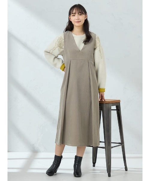 HARUYAMA(ハルヤマ)の「【WEB限定】コーディロイジャンパースカート FURRY(ジャンパースカート・レディース・ネイビー/ベージュ/オフホワイト・F)」の2枚目の写真