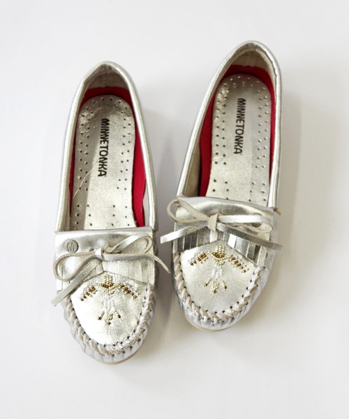 Minnetonka(ミネトンカ)の「MINNETONKA ミネトンカ / ビーズ刺繍 スエードモカシン THUNDERBIRD ANIMIKI サンダーバード(モカシン/デッキシューズ・レディース・ブラック/グレー/ベージュ/ブラウン/シルバー・6/7/8/5)」の5枚目の写真