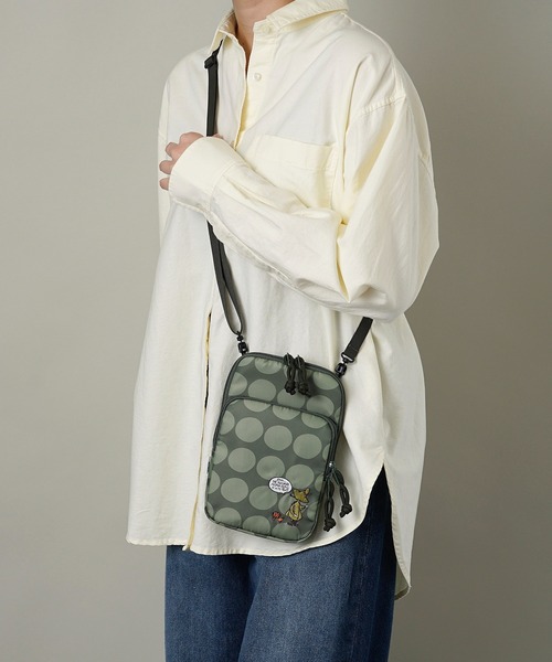 MOOMIN（ムーミン）の「【MOOMIN】(ムーミン) 手書き風ドット柄 刺繍 スマホショルダーバッグ RMMC-03（ショルダーバッグ・レディース・カーキ/ブラック・ONE SIZE）」の5枚目の写真