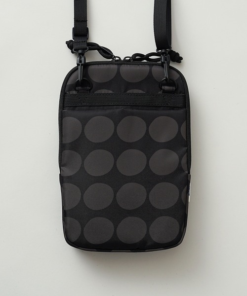 MOOMIN（ムーミン）の「【MOOMIN】(ムーミン) 手書き風ドット柄 刺繍 スマホショルダーバッグ RMMC-03（ショルダーバッグ・レディース・カーキ/ブラック・ONE SIZE）」の11枚目の写真