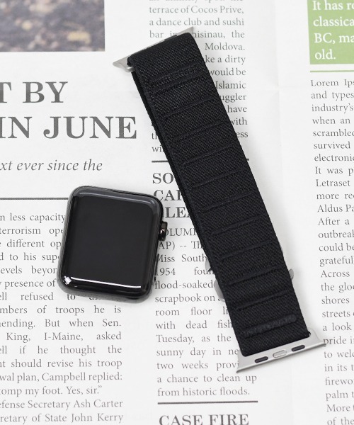 Fun & Daily(ファンアンドデイリー)の「Loop Nylon Apple Watch Band / アップルウォッチバンド(デジタル腕時計・メンズ・オレンジ/ブラック/ブラック系その他・A/B)」の7枚目の写真