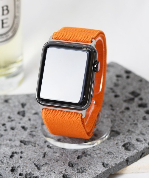 Fun & Daily(ファンアンドデイリー)の「Loop Nylon Apple Watch Band / アップルウォッチバンド(デジタル腕時計・メンズ・オレンジ/ブラック/ブラック系その他・A/B)」の16枚目の写真