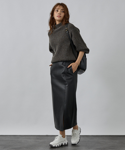 abahouse mavie（アバハウスマヴィ）の「片畦モックネックプルオーバー（ニット/セーター・レディース・チャコールグレー/グレイッシュブルー/オフホワイト/ピンク・フリー）」の5枚目の写真