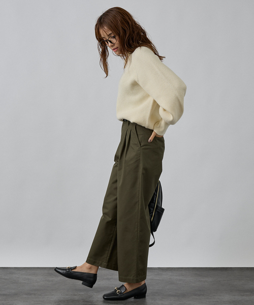 abahouse mavie（アバハウスマヴィ）の「片畦モックネックプルオーバー（ニット/セーター・レディース・チャコールグレー/グレイッシュブルー/オフホワイト/ピンク・フリー）」の7枚目の写真