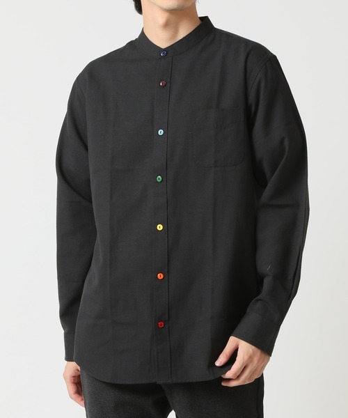 ARCADE(アーケード)の「春 バンドカラー オックスフォードシャツ/選べるマルチ釦&ノーマル釦(シャツ/ブラウス・メンズ・ブラック系1/ネイビー系1/サックスブルー系1/サックスブルー系2/ホワイト系1/ホワイト系2/ブラック系2/ネイビー系2・M/L/LL)」の4枚目の写真