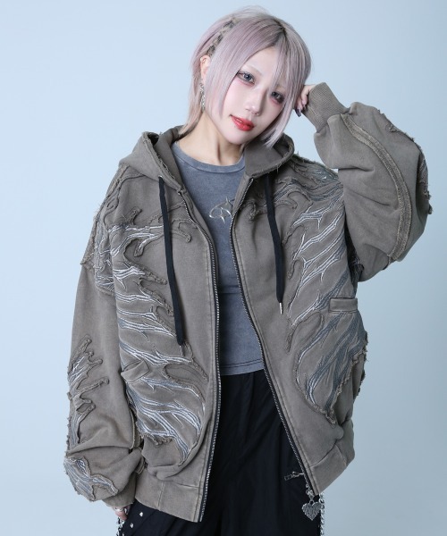 BACKSTAGE PASS（バックステージパス）の「CRIMSON GHOST HOODIE