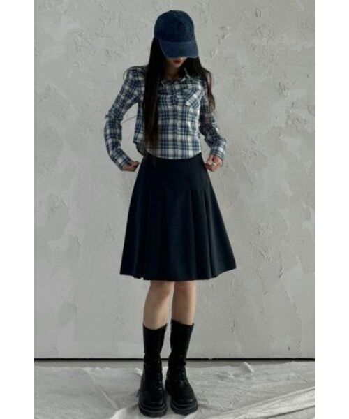 AVANDRESS(アバンドレス )の「Slender Check Shirt BLUE(シャツ/ブラウス・レディース・ブルー・MEDIUM/SMALL)」の11枚目の写真