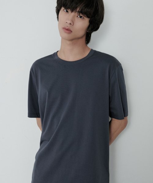 MUSINSA STANDARD（ムシンサスタンダード）の「[クールタンダード] ベーシッククルーネックTシャツ [アイアングレー]（Tシャツ/カットソー・メンズ・その他・LARGE/X-LARGE/XX-LARGE/XXX-LARGE/SMALL/MEDIUM）」の11枚目の写真
