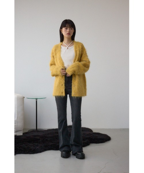 AZUL by moussy(アズールバイマウジー)の「AZUL DENIM H/Wバックリボンフレアデニム(デニムパンツ・レディース・ライトブラック/ブルー・SMALL/MEDIUM)」の4枚目の写真