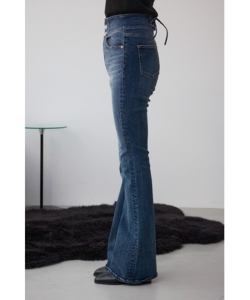 AZUL by moussy(アズールバイマウジー)の「AZUL DENIM H/Wバックリボンフレアデニム(デニムパンツ・レディース・ライトブラック/ブルー・SMALL/MEDIUM)」の17枚目の写真