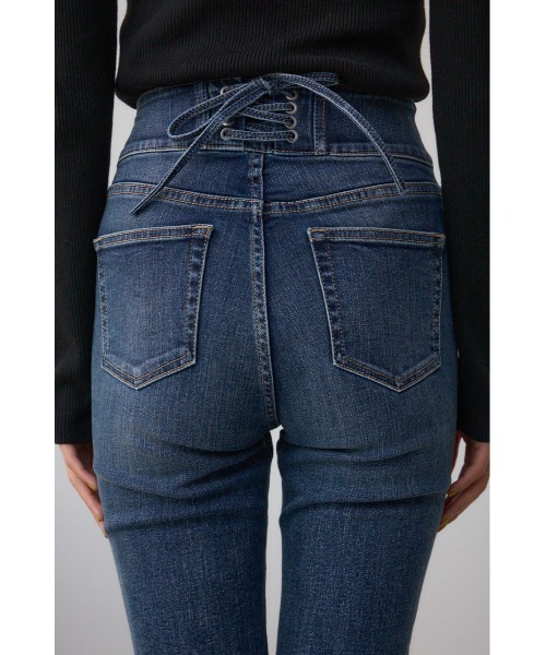 AZUL by moussy(アズールバイマウジー)の「AZUL DENIM H/Wバックリボンフレアデニム(デニムパンツ・レディース・ライトブラック/ブルー・SMALL/MEDIUM)」の20枚目の写真