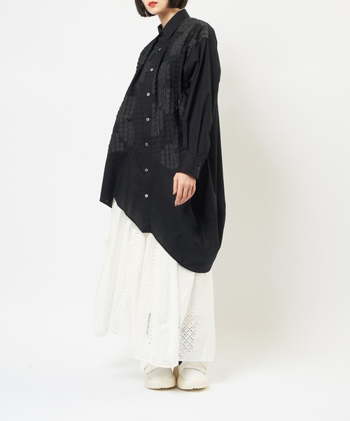 gomme(ゴム)の「フラワービッグブラウス(シャツ/ブラウス・レディース・ブラック/アイボリー・MEDIUM)」の4枚目の写真