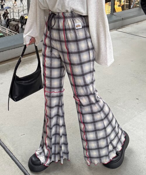 HELLO.SANFRANCISCO（ハローサンフランシスコ）の「★【HELLO.SANFRANCISCO/ハローサンフランシスコ】チェックメロー切り替えフレアパンツ（その他パンツ・レディース・ブルー/グレー/オレンジ/ベージュ・SMALL/MEDIUM）」の14枚目の写真