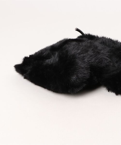 VIBGYOR Women（ヴィブジョー　ウィメン）の「【float】ふわふわ ファー チャーム付きミニショルダーバッグ【6色展開】（ショルダーバッグ・レディース・グレー/ブラック/ベージュ/ホワイト/ブラウン/ピンク・FREE）」の21枚目の写真