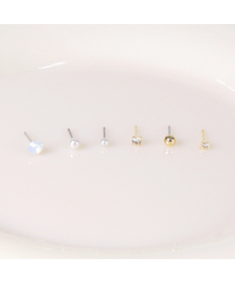 DIEUAMOUR（ディユーアモール）の「[12PACK] Daily Cubic Pearl (White) Layered Earring Set（ピアス（両耳用））」