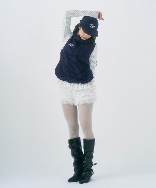 umbro×fekete】gathered hoodie vest / ギャザーフーディーベスト