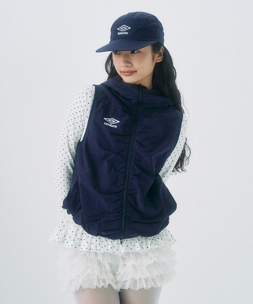 【umbro×fekete】gathered hoodie vest umbro×fekete】gathered hoodie vest / ギャザーフーディーベスト