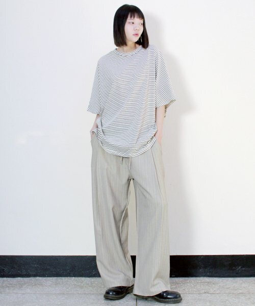 DEMARC（ドゥマーク）の「サイドワンタックストライプリアルワイドパンツベージュ（春、夏ver.）（その他パンツ・レディース・その他・MEDIUM/LARGE）」の7枚目の写真