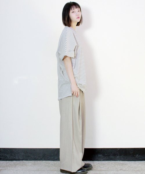 DEMARC（ドゥマーク）の「サイドワンタックストライプリアルワイドパンツベージュ（春、夏ver.）（その他パンツ・レディース・その他・MEDIUM/LARGE）」の9枚目の写真